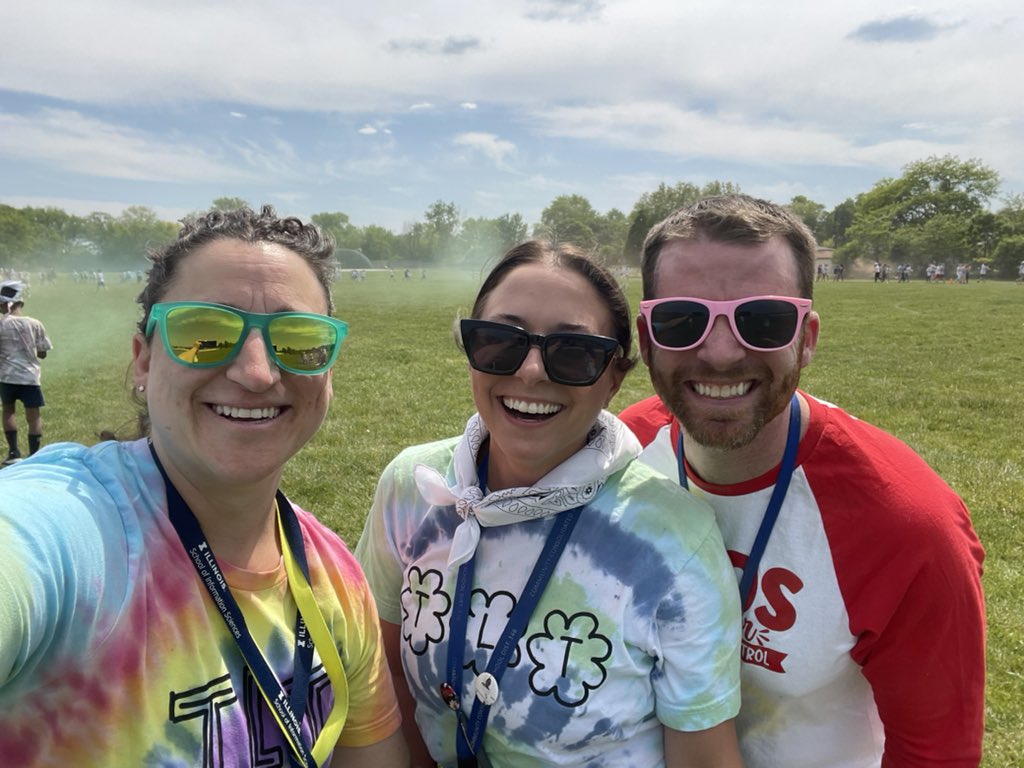 MCrowley146's tweet photo. It was a beautiful day for a Color Run!  Thanks CMS staff for helping the TLT to make it happen! #twisterpride @KarlieZeipen @CMSClarke @CCSD146Tweets @This_Is_Mr_K @MrsFerrebee615 @MsTestaSilver7 @ms_rife_ela https://t.co/0Cqn6z6NUv