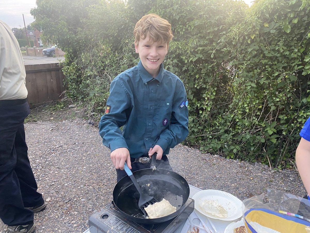 It was all about “camp doughnuts” at <a href="/1stPurbrook/">1stPurbrookScouts</a> tonight 🍩