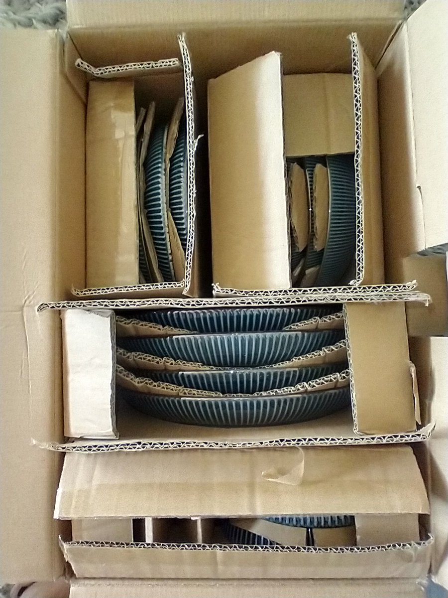 luciana_peter1's tweet photo. #tryitsampling @TabletopsUnlmtd   They’re extremely sturdy and durable. All in all very happy to have replaced my worn out dinnerware with this beautiful, practical set. I would recommend this @Bazaarvoice
Read 👇
https://t.co/zRJHowiDPk https://t.co/DlKoAkTGCm