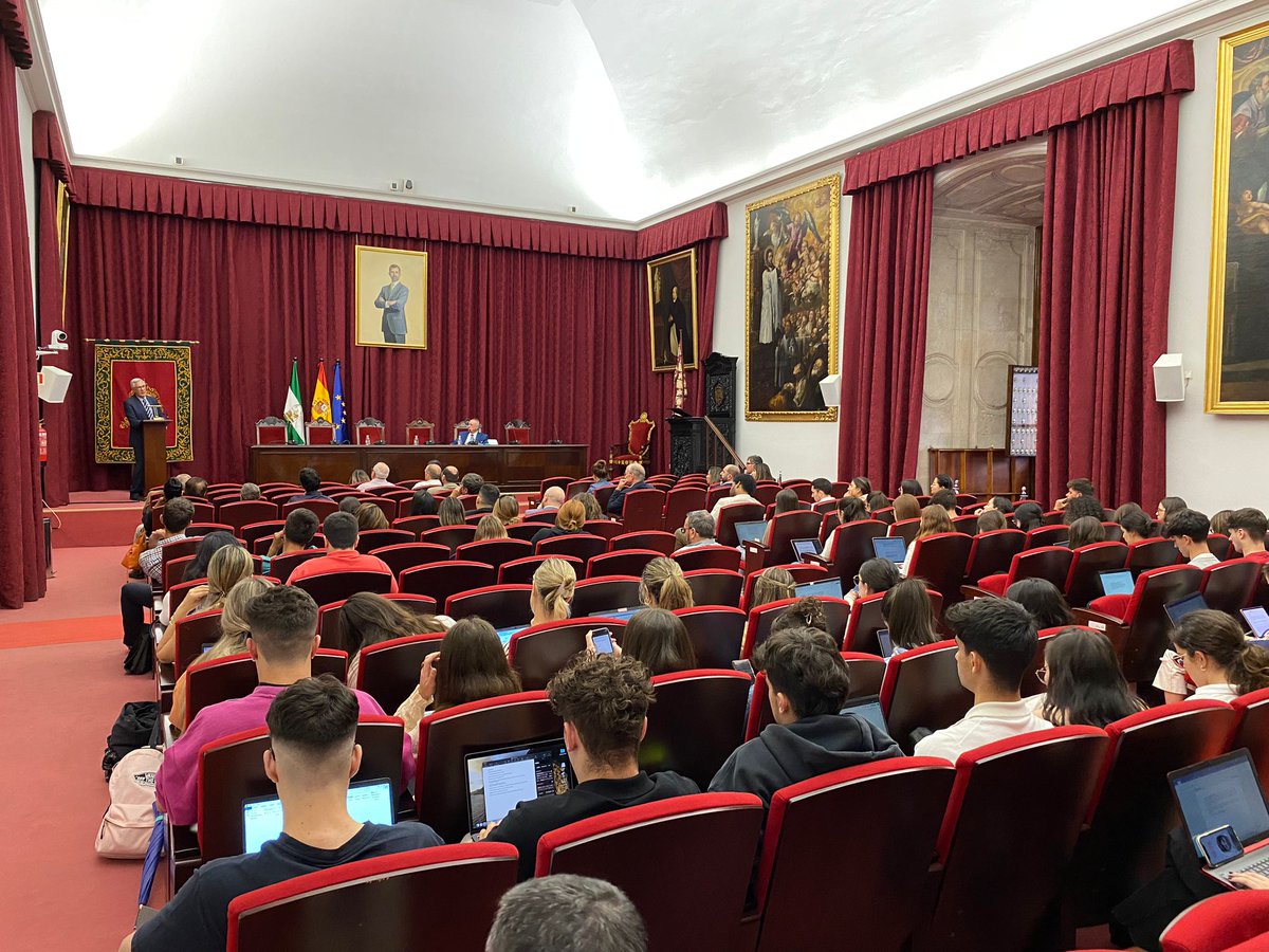 IEAL_US's tweet photo. Compartimos un resumen de lo que fue la Conferencia sobre Constitucionalismo y Democracia: Interrupciones y Prospectos.El caso de #Bolivia. Organizada por el #IEAL y la @unisevilla.
Con la disertación del Excmo. Sr. Eduardo Rodríguez Veltzé (Ex presidente provisional de Bolivia) https://t.co/NOSneU7kCh