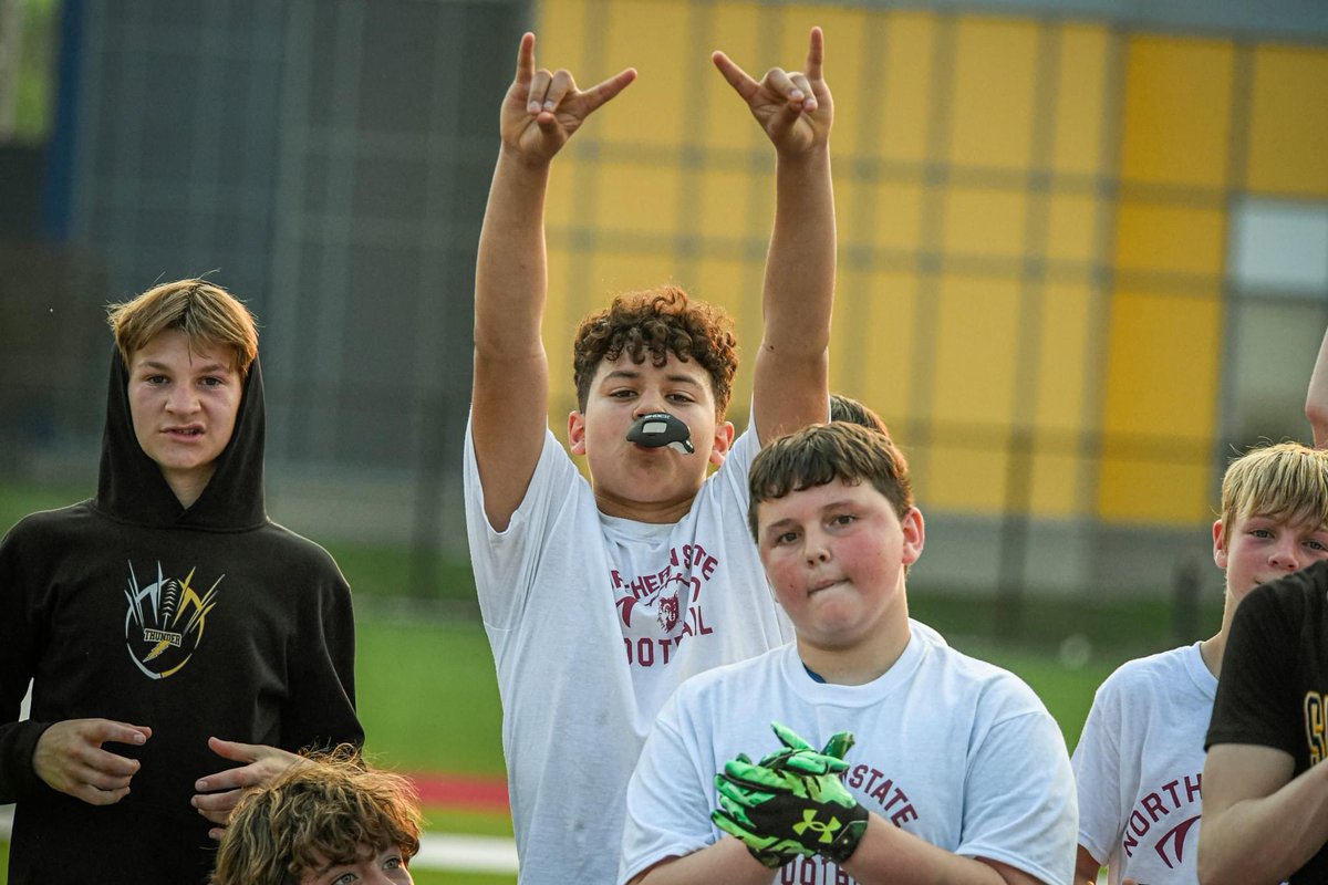 The kids were Jacked for the Northern State Youth Football Camp tonight! 🤘🐺🏈 #GoWolves #Packlife #Football
