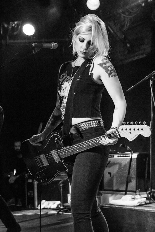I don’t really give a fuck about what people think: Brody Dalle - The Distillers 

#punk #punks #punkrock #womenofpunk #brodydalle #thedistillers #history #punkrockhistory