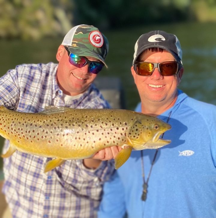 Tomorrow’s podcast!  The crew from  flyingsoho talks with me about fat hogs on streamers! 
30” plus BROWNTROUT! 

#streamerjunkie #streamerfishing #30inchbrown #browntrout #browntroutfishing