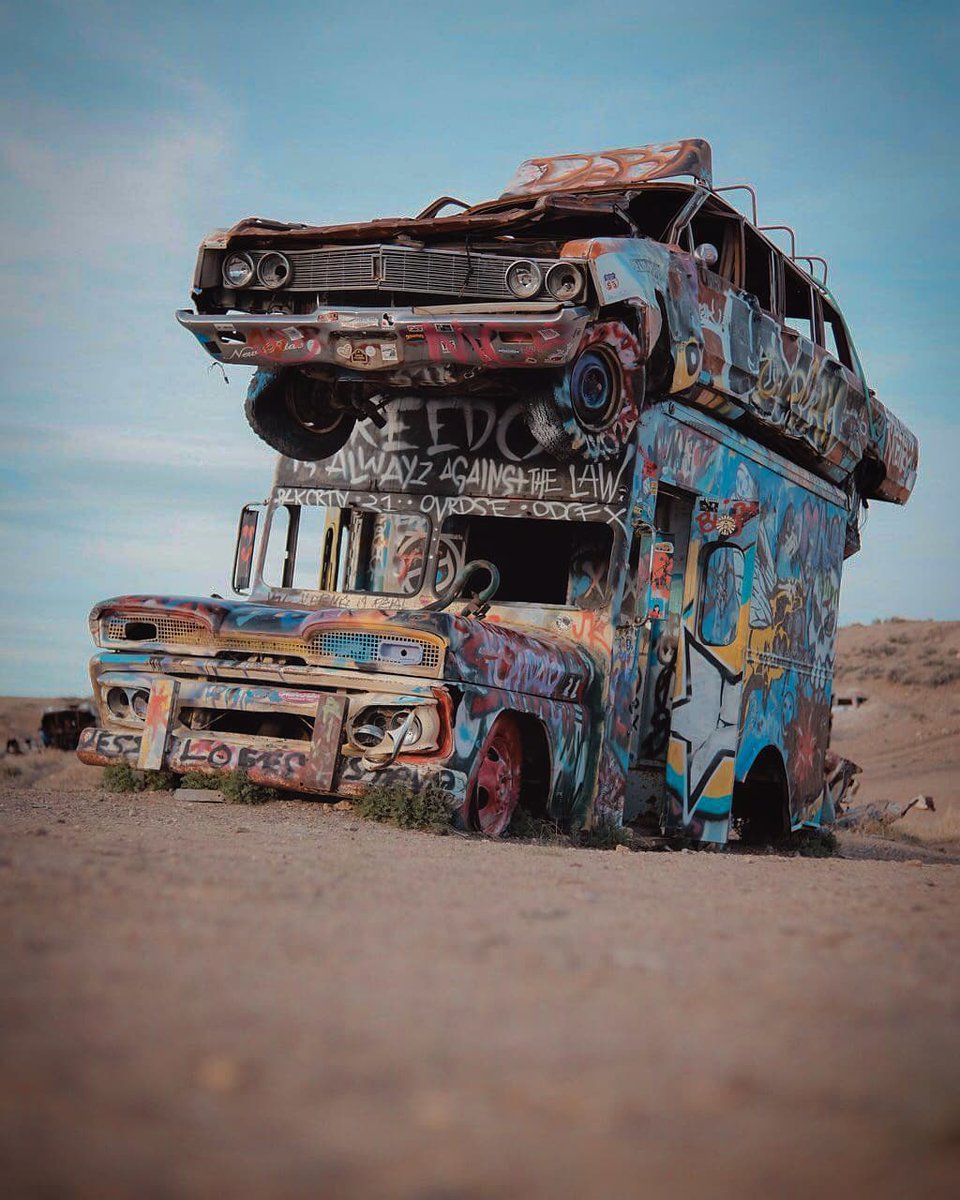 𝐃𝐢𝐛𝐬 𝐨𝐧 𝐓𝐨𝐩!
#photooftheday #photolovers #fujix_series #fujifilm #ArtOfTheDay #cars #desert @FujifilmX_US