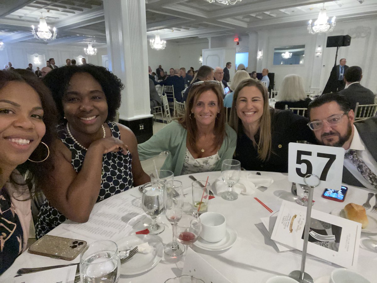 Lorna R. Lewis tweet media