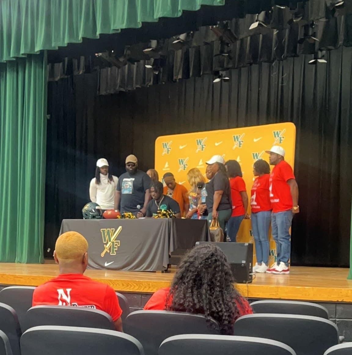 Xavier Nero tweet media