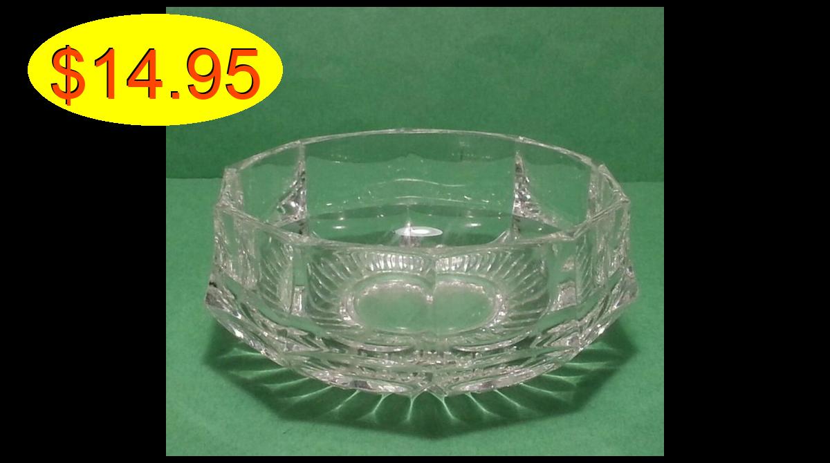ebay.com/itm/1742366348… crystal vase 4" diameter 2" tall... (Vases) #Vases  #ebay #ebayseller #esquireattire