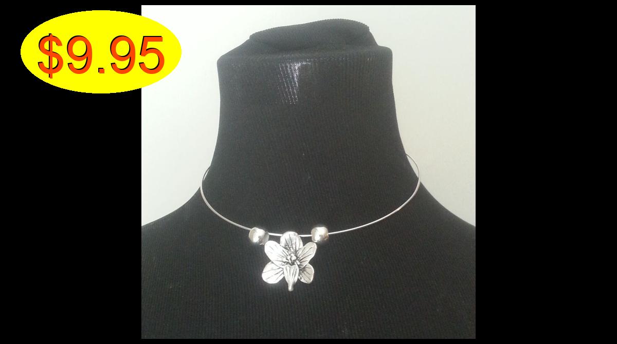 ebay.com/itm/1847597972… Women Metal Necklace with Flower Pendant Metal Wir... (Necklaces &amp; Pendants) #Necklaces #Pendants  #ebay #ebayseller #esquireattire