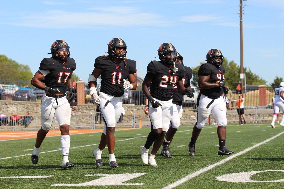 PressureRob's tweet photo. #AGTG Blessed to receive a offer from @ECUTigersFB @CoachIngramECU https://t.co/xad4X5Qkm9