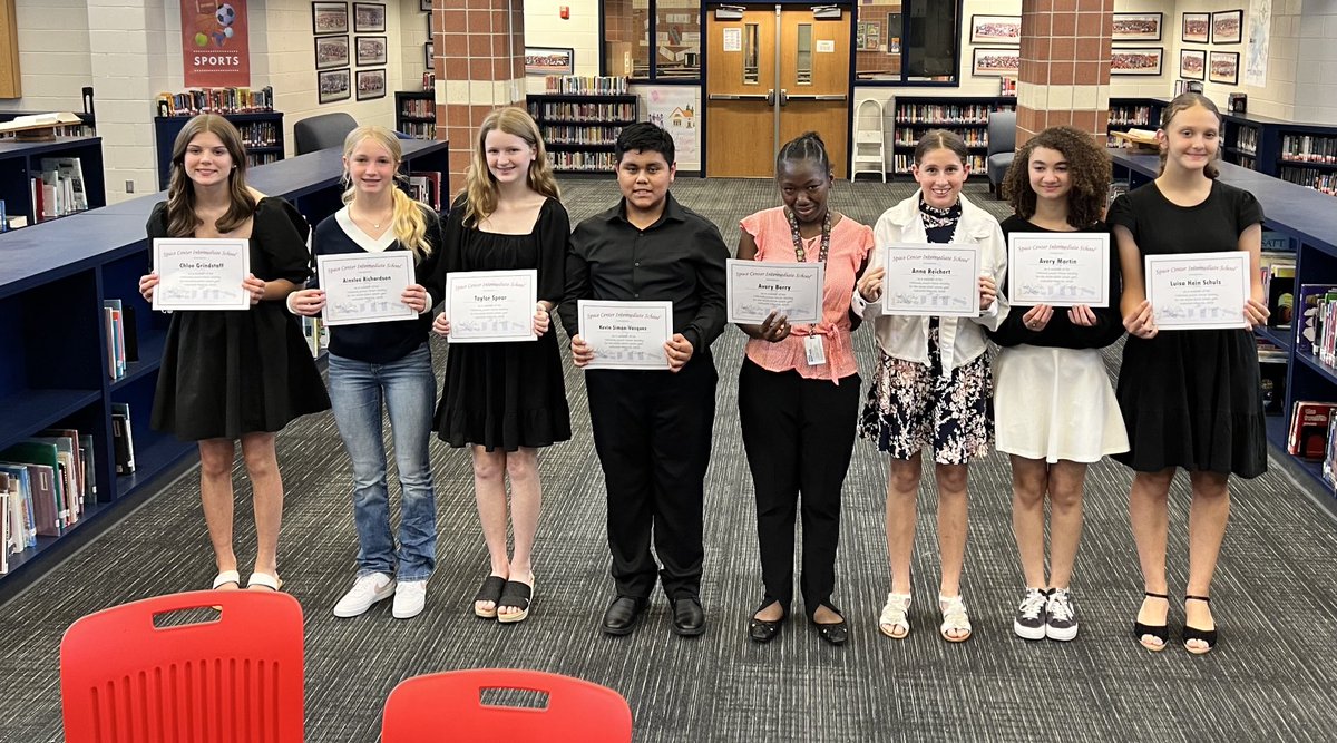 SCIS_CCISD's tweet image. The newest members of the Cardinal NJHS! #congratulations #leaders #servicetoothers