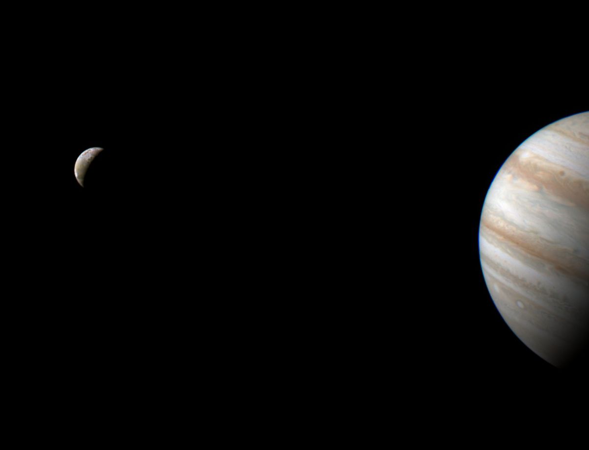 Latest in space tweet media