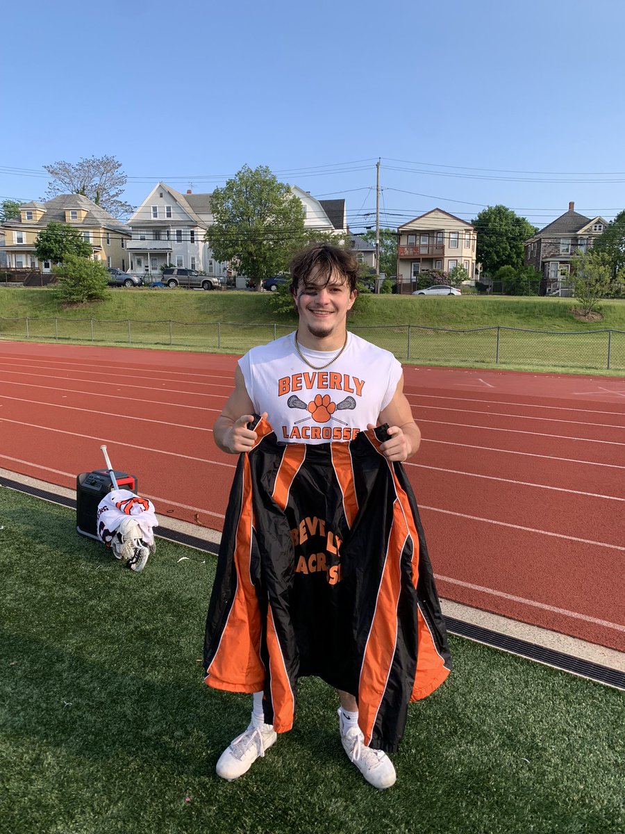 Great win in the final regular season game with a 10-4 win over H&amp;W to finish regular season at 12-6. James Silva with 2G 2A  17 FO wins and 1 heck of a pregame speech with the POG Jacket.