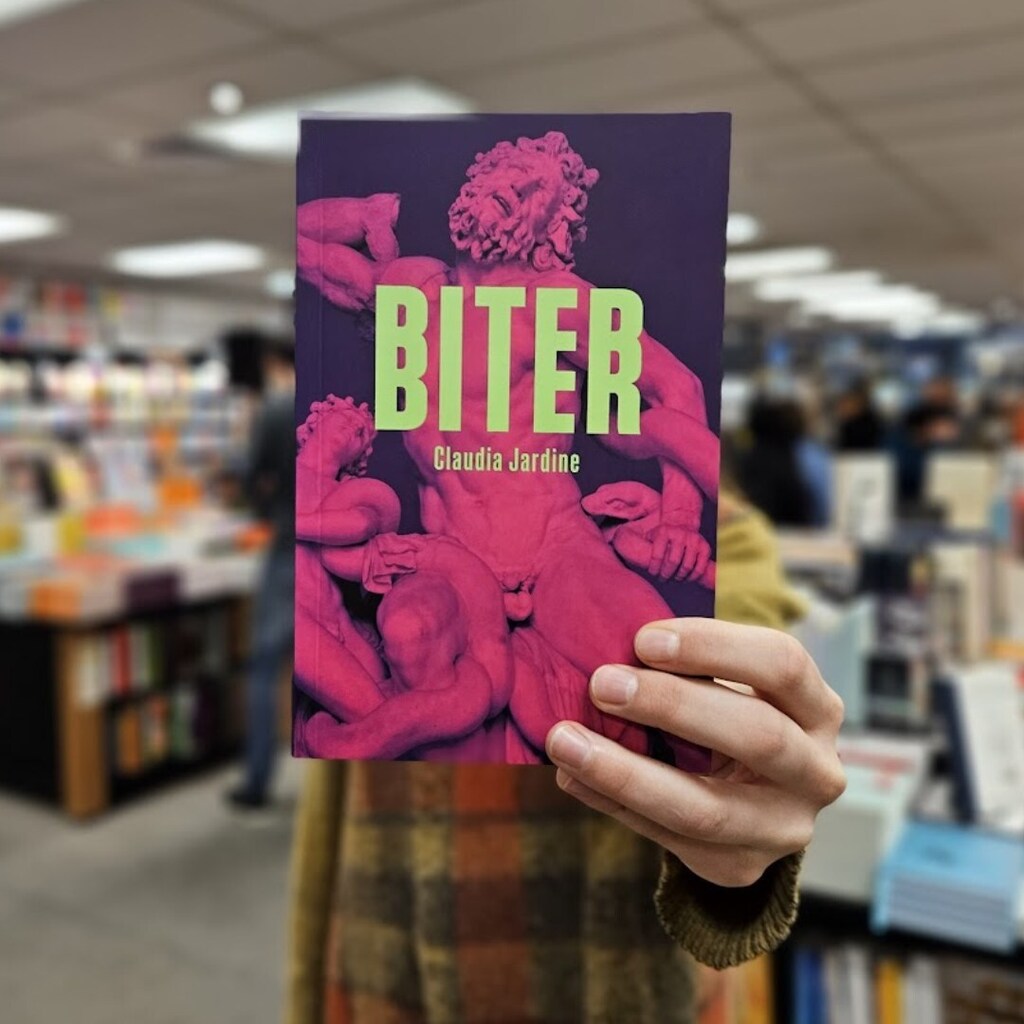 After working our event recently with @claudiajardine_ Anneke decided to read Biter. Originally shared in our newsletter, Anneke's review is below for you. You can sign up for our newsletter via the link in our bio so as not to miss the exclusive reviews… instagr.am/p/Csj5wPBLlwV/