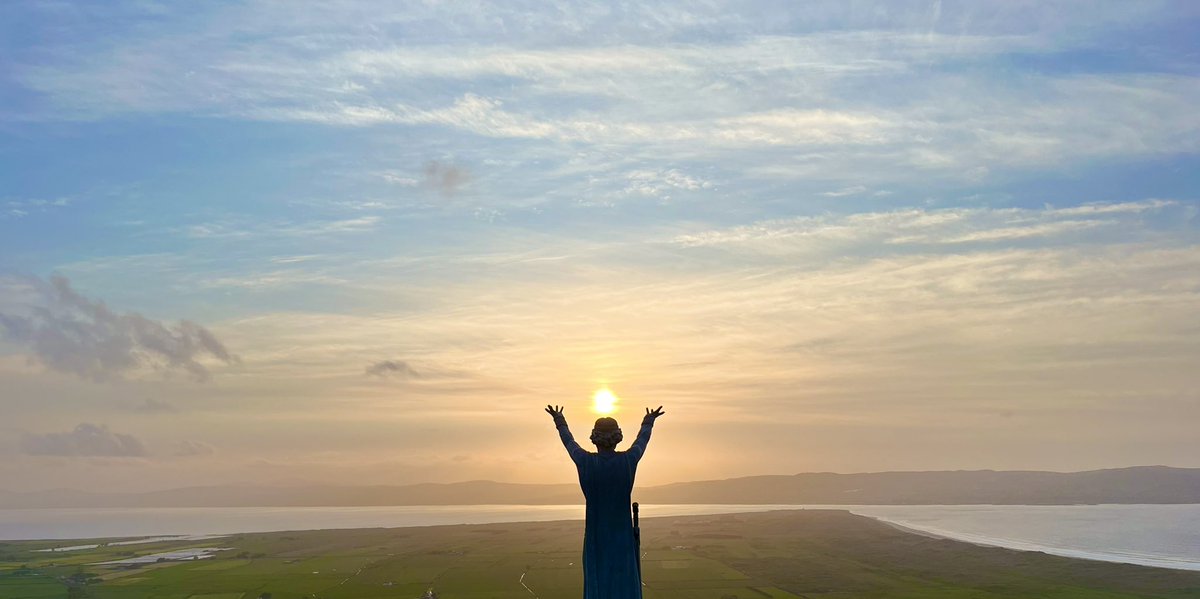 Manannán mac Lir 

en.m.wikipedia.org/wiki/Manann%C3…
