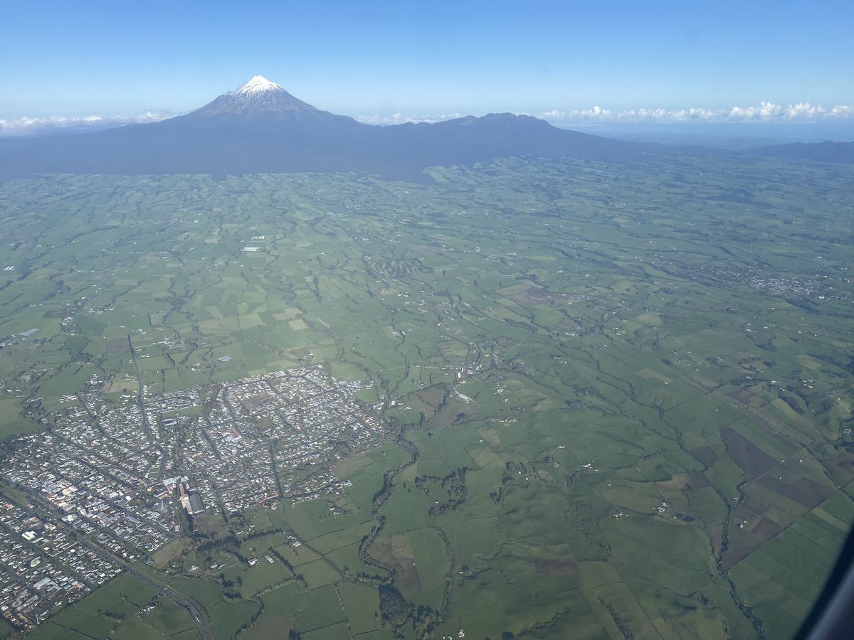 Just touched down. Check out the wonder that is Mount Taranaki! Looking forward to connecting with the lovely team in New Plymouth over the next 2 days @heroforschools 💕#buildingrelationships #connections #herofamily #workshops #studentagency #dataanalysis