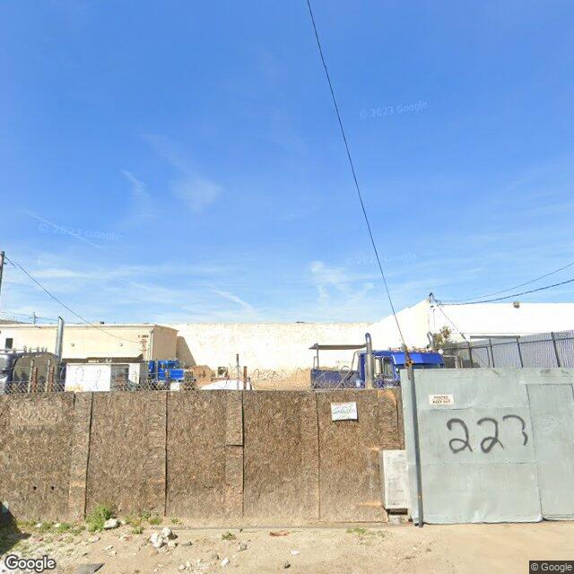 every lot la tweet media