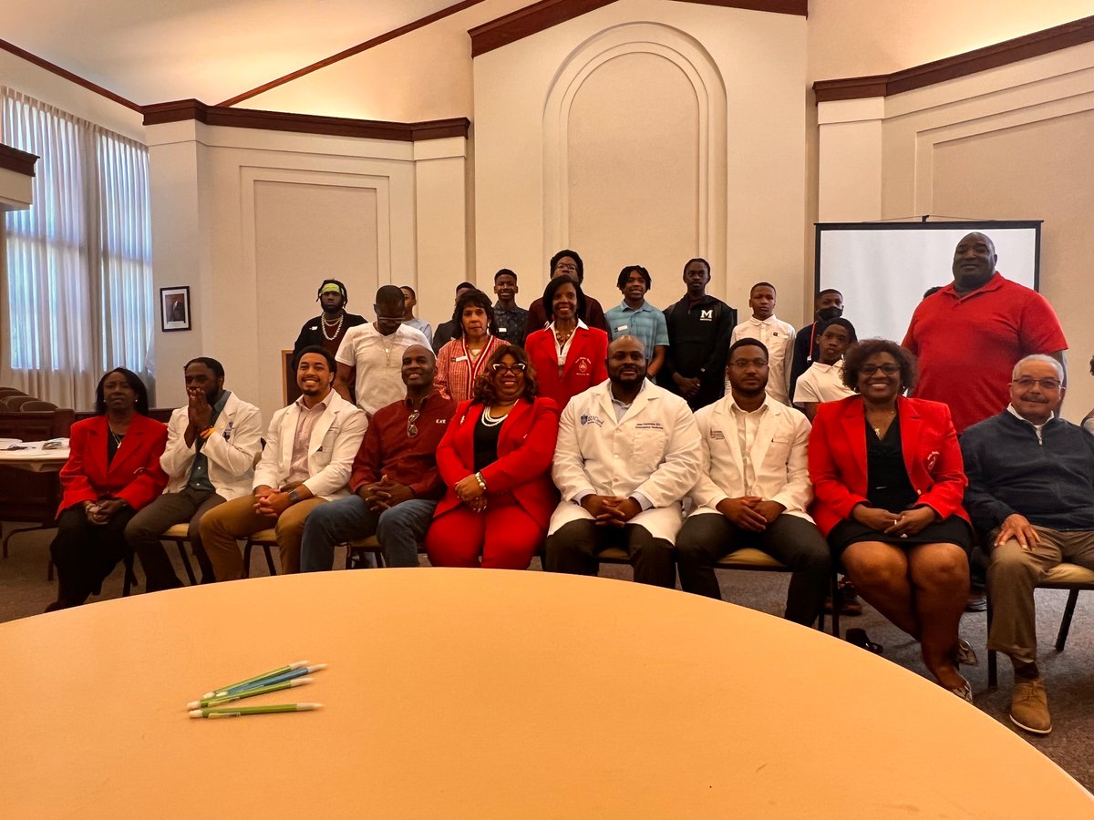 Thanks to Dr. Kene Chukwuanu, Dr. Maurice Redden, Dr. Michael Joseph and student Drs. Leighton Hope and Patrickson Jean of <a href="/slusom/">SLU Medicine</a>.

<a href="/SLUEMRes/">SLU Emergency Medicine Residency</a> #LivefromGrandBlvd

<a href="/OSomodei/">SLUSOM-ODEI</a> <a href="/SluSnma/">SLU SNMA</a> 

<a href="/SLU_Official/">Saint Louis University</a> 

<a href="/DoctorDaleMD/">Dr. Dale</a> 
<a href="/TeamBMWC/">Black Men In White Coats</a>