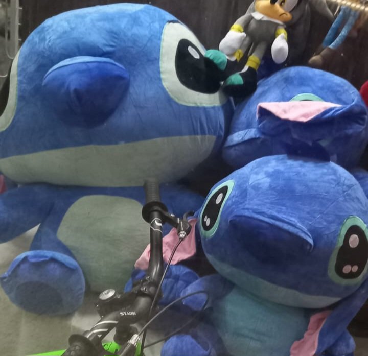 Si me quieren enamorar me regalan un stitch y listo🤷‍♀️