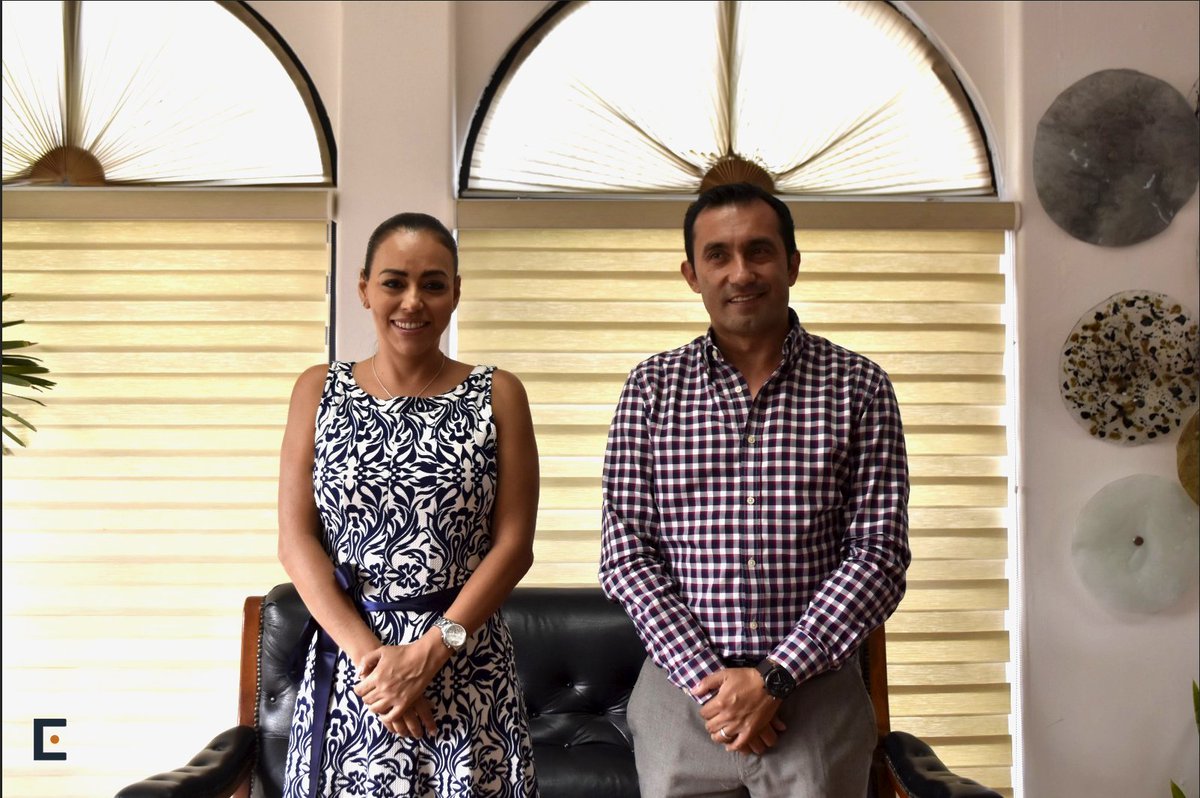 echalemex's tweet photo. Reunión de trabajo con la Secretaria de Administración de Morelos @SandraAnayaVil1  e Ivan Ramirez Dir. de Operaciones de ÉCHALE en donde se trataron temas relevantes respecto a los avances del programa “Quédate en México”, programa en beneficio a migrantes. 🌎🏡🧡 #PasiónÉchale https://t.co/5bLkRlV8WJ