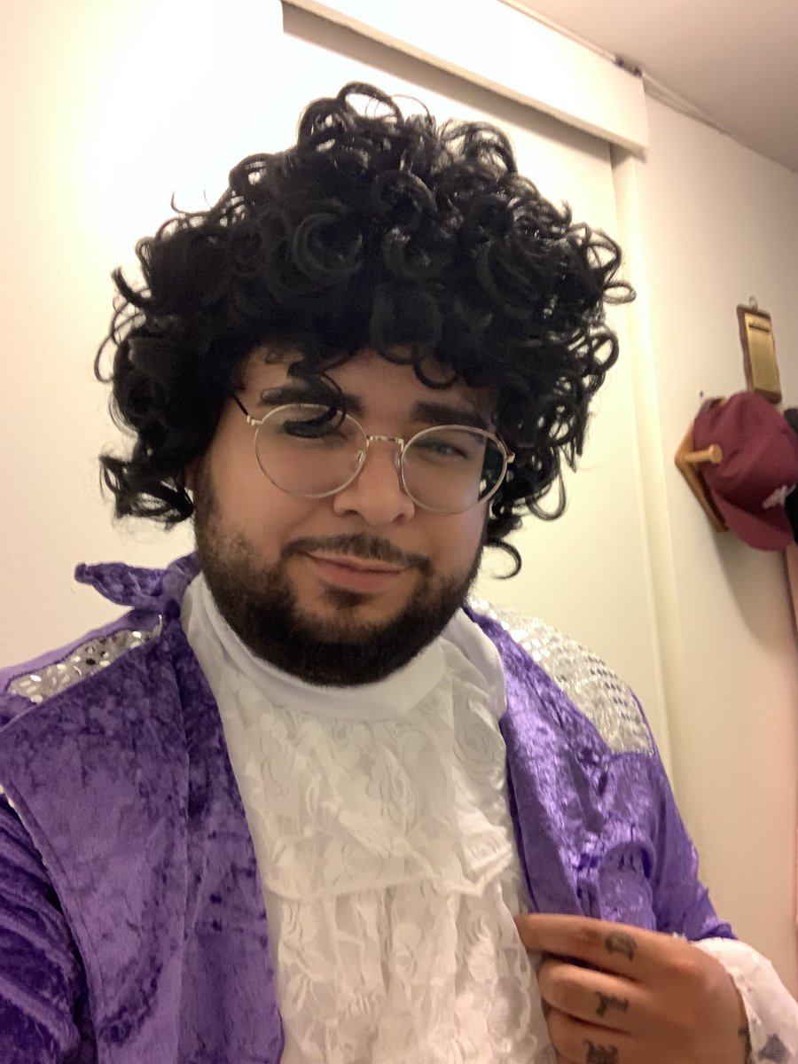 norwoodbxbooks's tweet photo. Game. Blouses. #computerblue https://t.co/diKoXr2gN9