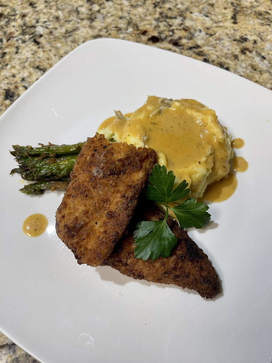 Been a while…fried fish, mashed potatoes w/gravy & asparagus. #eatwell