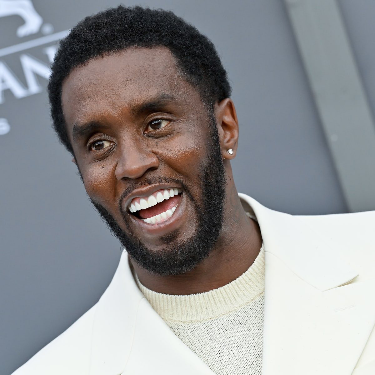 little bunny blue on Twitter: "🙂"