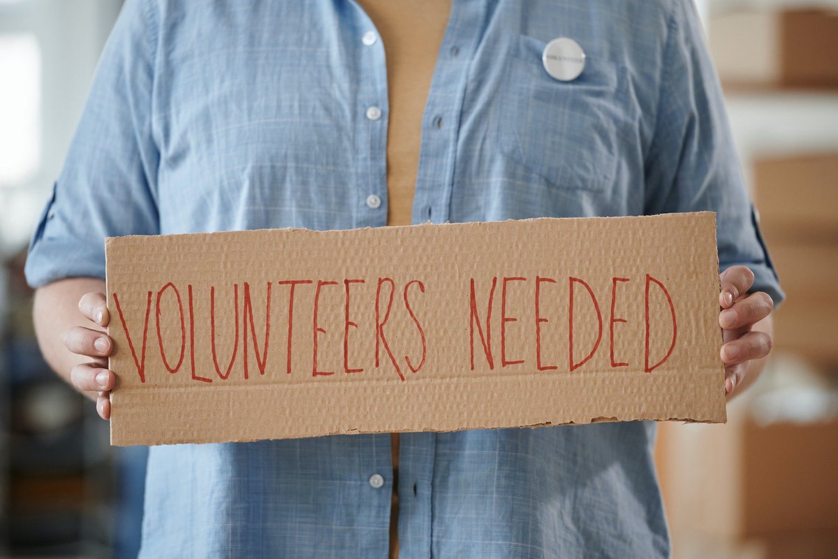 Our biggest event of the year is coming up this Sunday, May 28th. SAClovia is returning to @delpasoboulevard for a second year in a row. We need several volunteers to help us out that day. To sign up today visit events.sacbike.org/calendar/event…