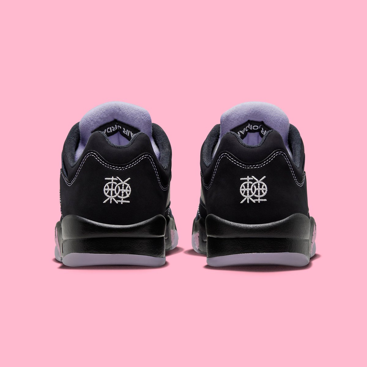 houseofheat's tweet image. Official Images // Air Jordan 5 Low “Dongdan” 🌅

SEE MORE: bit.ly/3WrJR8i