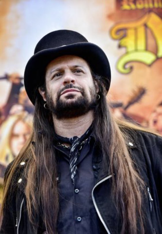 neil turbin tweet media