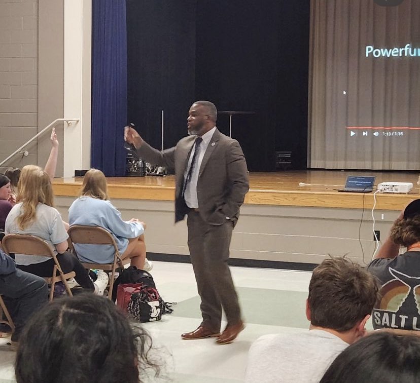 DrCarlosGrant's tweet photo. Thank you @mlanderson52 and the team at @leagueacademysc for allowing me to speak with our future Generals this morning. We are excited to welcome these rising Freshmen into the @WadeHampton_HS Family next school year. 

#LeadingLikeGenerals #FutureGenerals #Class2027 https://t.co/yxy5GEFVwB
