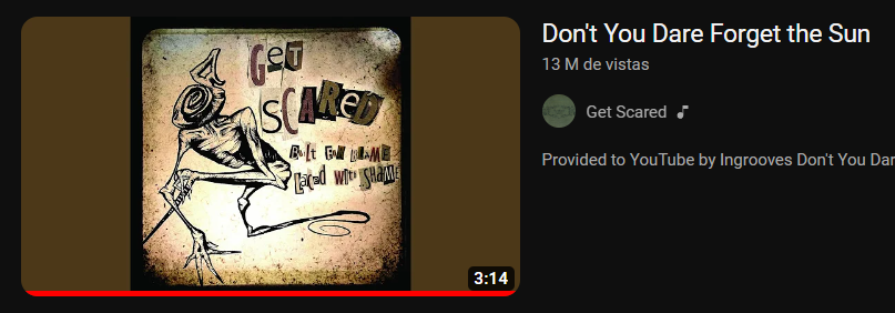 mikochan_dm2's tweet photo. POV: querías ser emo pero no sabías que carajo escuchaban los emos así que acabaste acá https://t.co/g0AaNGFNQC
