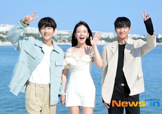 KPOP WORLD INA on Twitter: "Song Joongki, Kim Hyeongseo (BiBi), Hong