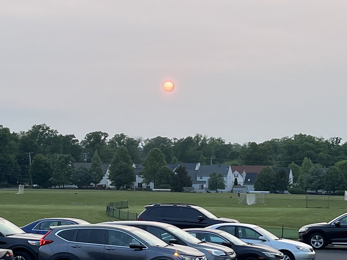 Wow what a sunset over @LCCrusaders tonight after a great spring concert @Jennife77090497 @annetempleton #StarWars