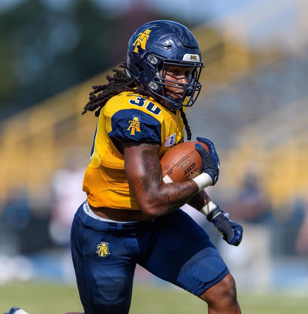 Travis44880514's tweet photo. Blessed and honored to receive an offer from North Carolina A&amp;T! @coachgallon @CScott39 @polk_way https://t.co/TzosrwneOr