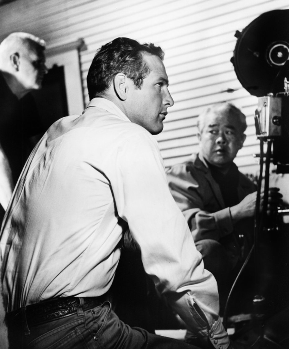 SusanRo22770838's tweet photo. #RT @tcm: In order to not have Paul Newman's eyes wash out photographically in HUD ('63), James Wong Howe lit Newman a bit higher than the other actors to keep the light out of his eyes. https://t.co/mv0CnHpDDU