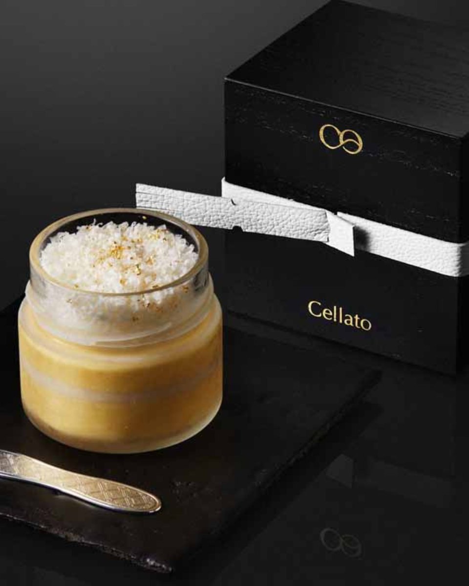 DiarioLibre's tweet photo. ✨ |#RevistaDL| El helado más caro del mundo cuesta US$ 6,924
https://t.co/iGEAog3VP9
#DiarioLibre #Helado #Cellato #RecordGuinness https://t.co/Ql4OxlFd5X