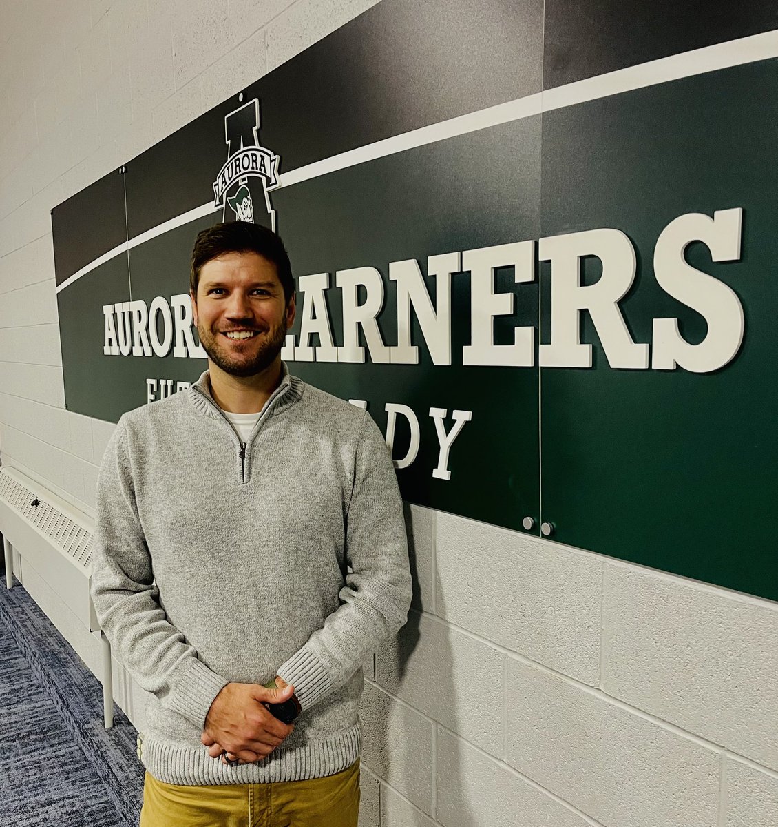 Congrats to Tyler Best who was officially BOE-approved to become Aurora High School’s new School Psychologist! Tyler previously served as a School Psych in Kenston & is an Aurora Community Member! Excited to welcome him Home to The Greenhouse! #UnitedGreenmen @Greenmensteward…