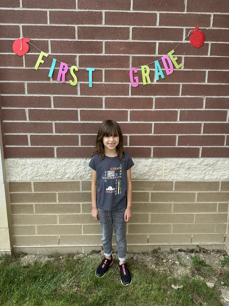 Lots of end of the year pictures today! Can't believe it is almost summer! ☀️