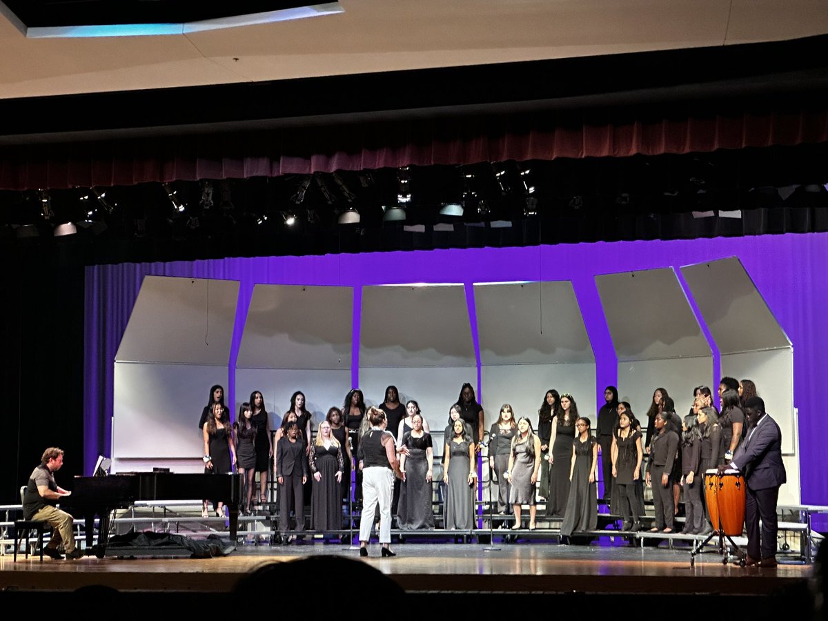 Absolutely phenomenal spring concert for <a href="/chssings/">Mrs Amy Vanek</a> impressive student leadership guided by the one and only Amy Vanek! The Arts thrive at Clarksburg high school! <a href="/Cburg_Coyotes/">Clarksburg HS 🐺</a>