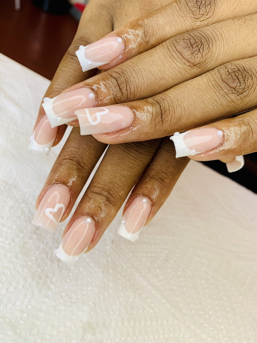 AMEnhancements's tweet photo. 🎉🎉WINTER SPECIAL🎉🎉

Get this cute French nails with pearls for ONLY R250.Short, Medium or Long😜 Which girl are you? 
Call/WhatsApp ☎️:078 473 1040 to book your appointment.

#GirlTalkZA #nails #pretoria #plug #ThaboBester #DrNandipha #nailtech  #frenchnails https://t.co/ZyCueh1lo0