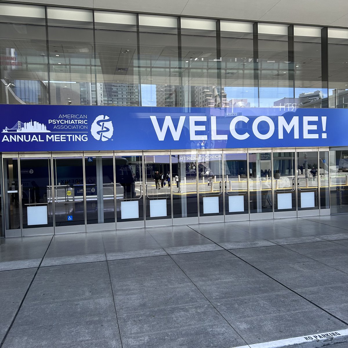 SFMeetings's tweet photo. SF is happy to welcome back the @apapsychiatric, with over 9,700 attendees! With five days and over 600 sessions and exhibits, attendees will be busy! Enjoy the beautiful @MosconeCenter and this gorgeous SF weather. We are so happy to host you as you #meetinSF. #APAAM23 https://t.co/Qrt9YQrmTl