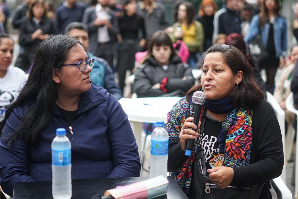 Lacomuna4's tweet photo. PaulaPenacca: Son muchas las problemáticas que atraviesan en el día a día en materia de vivienda, salud, educación, infraestructura, falta de CIMs, brecha digital, entre tantas otras. https://t.co/SpHzAbkuT2