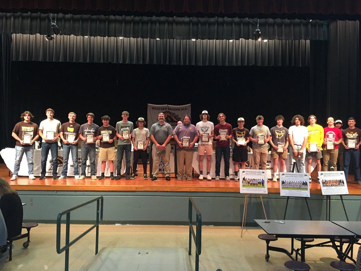 wbhsathletics's tweet photo. Varsity baseball honored for their 2023 SBC American Division Baseball Championship! https://t.co/gFQtDuywyO