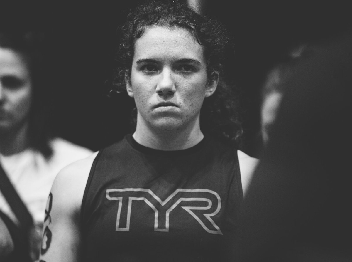 CrossFitGames: VICTORIOUS

On March 25, 2022, 17–year-old Emma Cary announced she would be withdrawing from the 2022 CrossFit Games season on her Instagram.