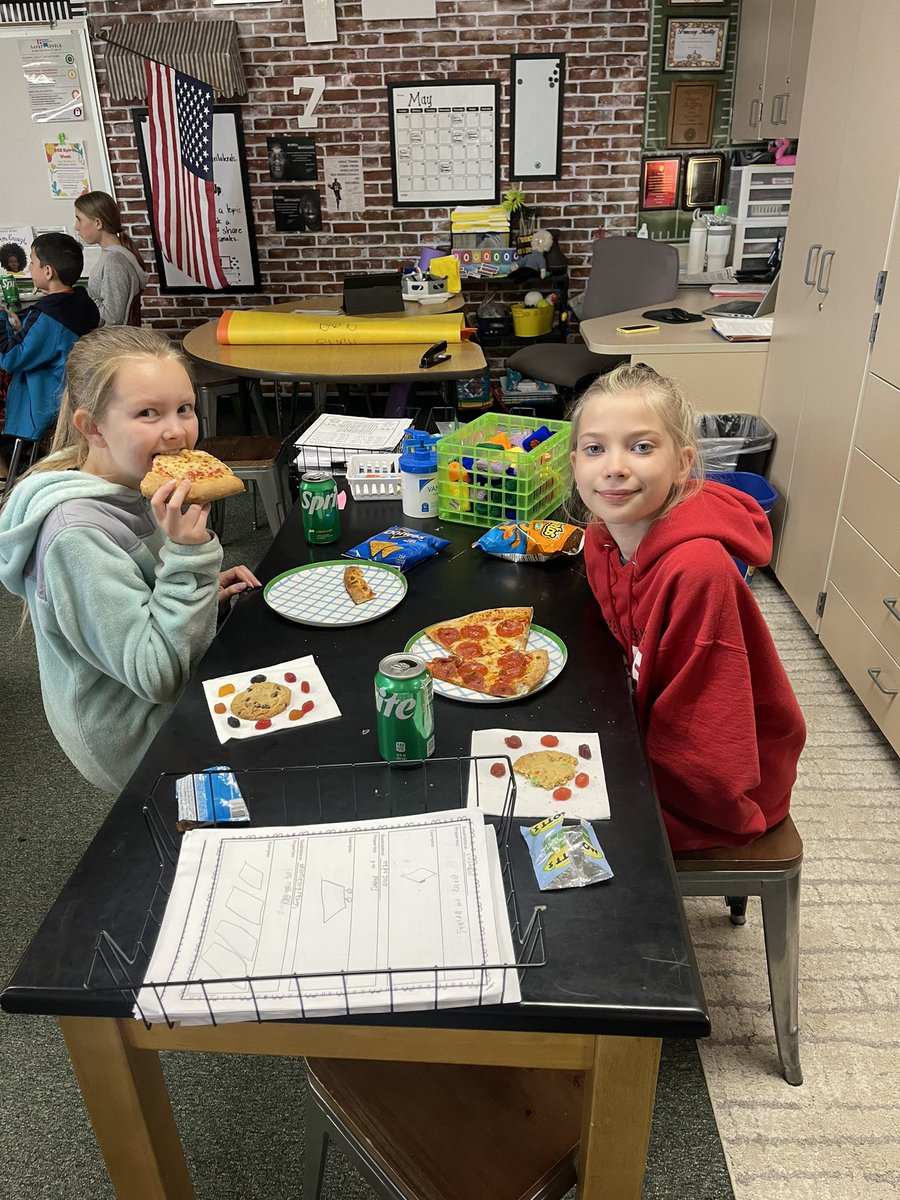 Celebrating all that is great about Team 5-7! Students spent classroom cash on a special lunch in the classroom. Good food, good friends. 🍕🦈😀