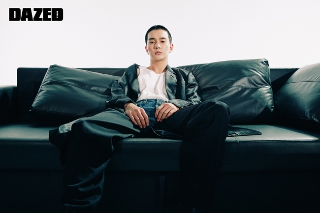 LOOK: Yoo Seung Ho shows both hot and cool sides for DAZED magazine! 

#유승호