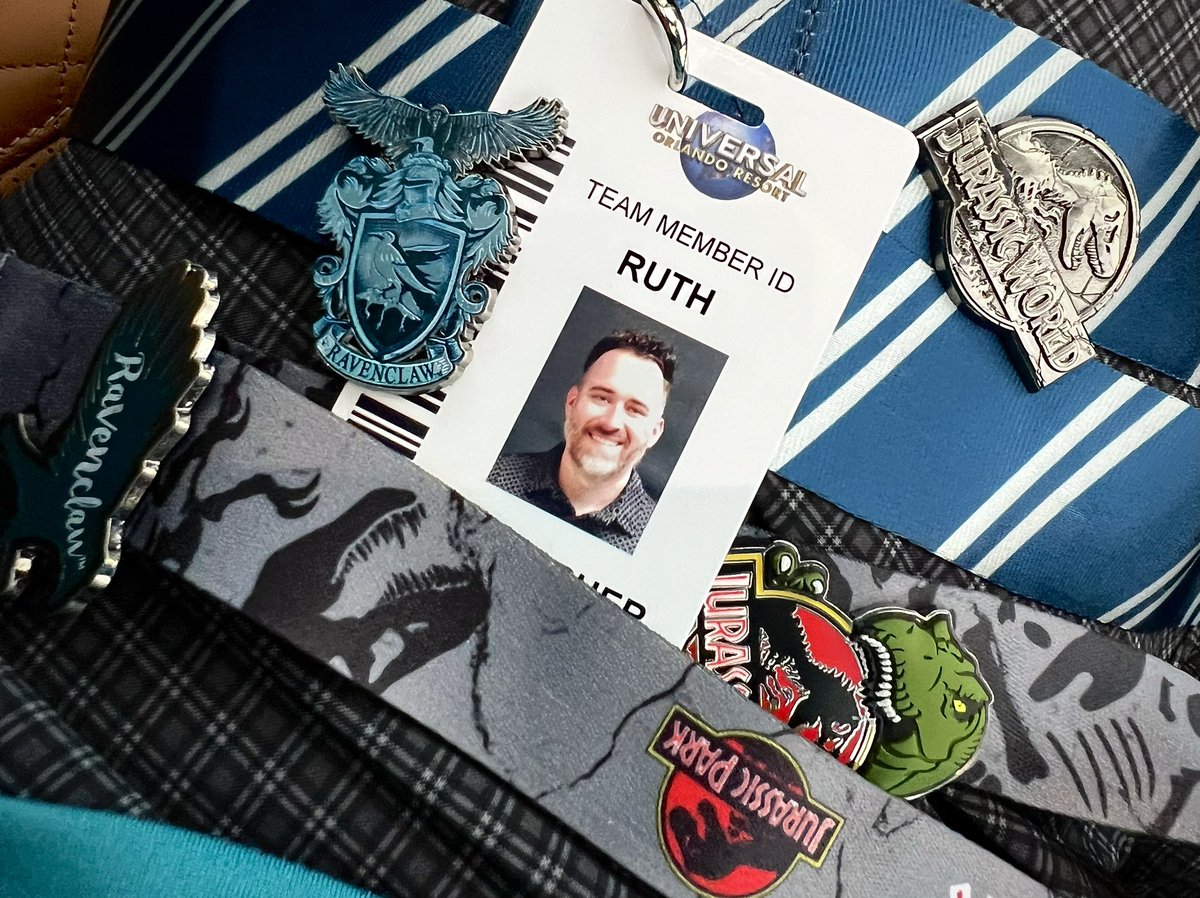 1st day at 🌎 Universal 🙌 Couldn’t be more excited to be a part of the talented Creative Video Production &amp; Popcorn Marketing Group. After 15 years in athletics, so many great people &amp; memories, I am excited for this step in my career for my family and what it will bring 💛