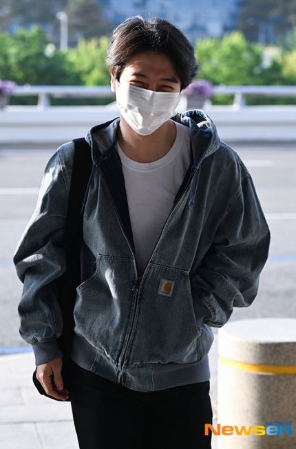 jinho_lang_0417's tweet image. 230523 출국 기자 사진 #진호