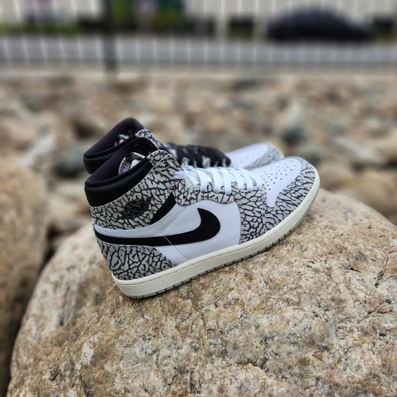 Air Jordan 1 High OG White Cement DZ5485-052