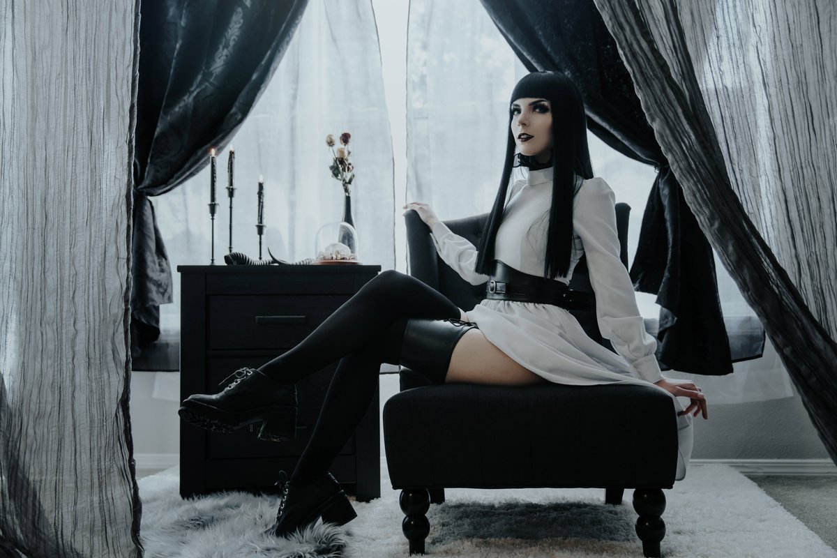 visceraevt's tweet photo. immersion breaking for world goth day 🖤🥀
photos by @PhototakerVT https://t.co/LyxY5vPPKb